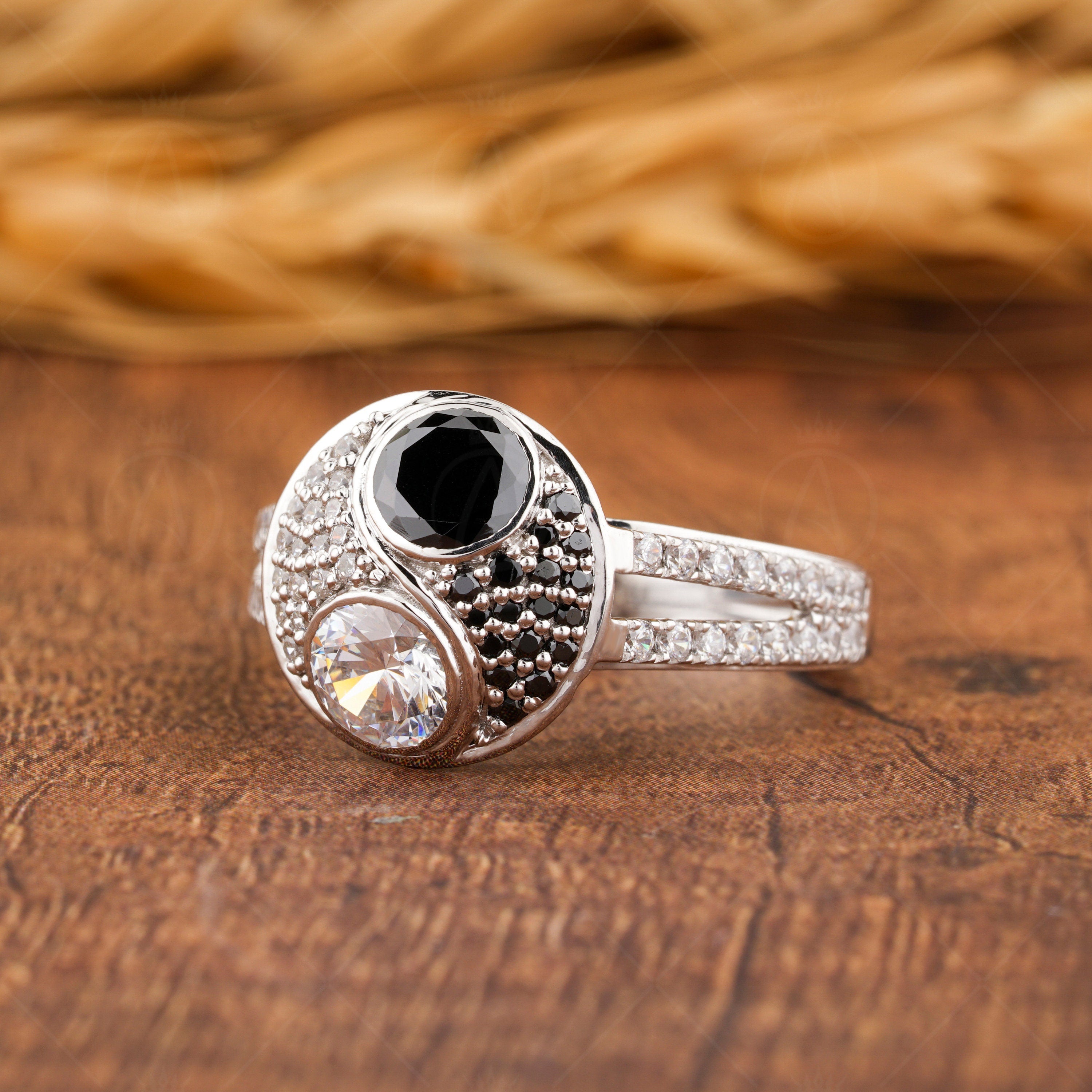 Art Deco Black And White Stone Ring, Signet Style Ring, Moissanite Cluster Engagement Ring, Gold Vintage Pinky Ring, Unique Women's Ring