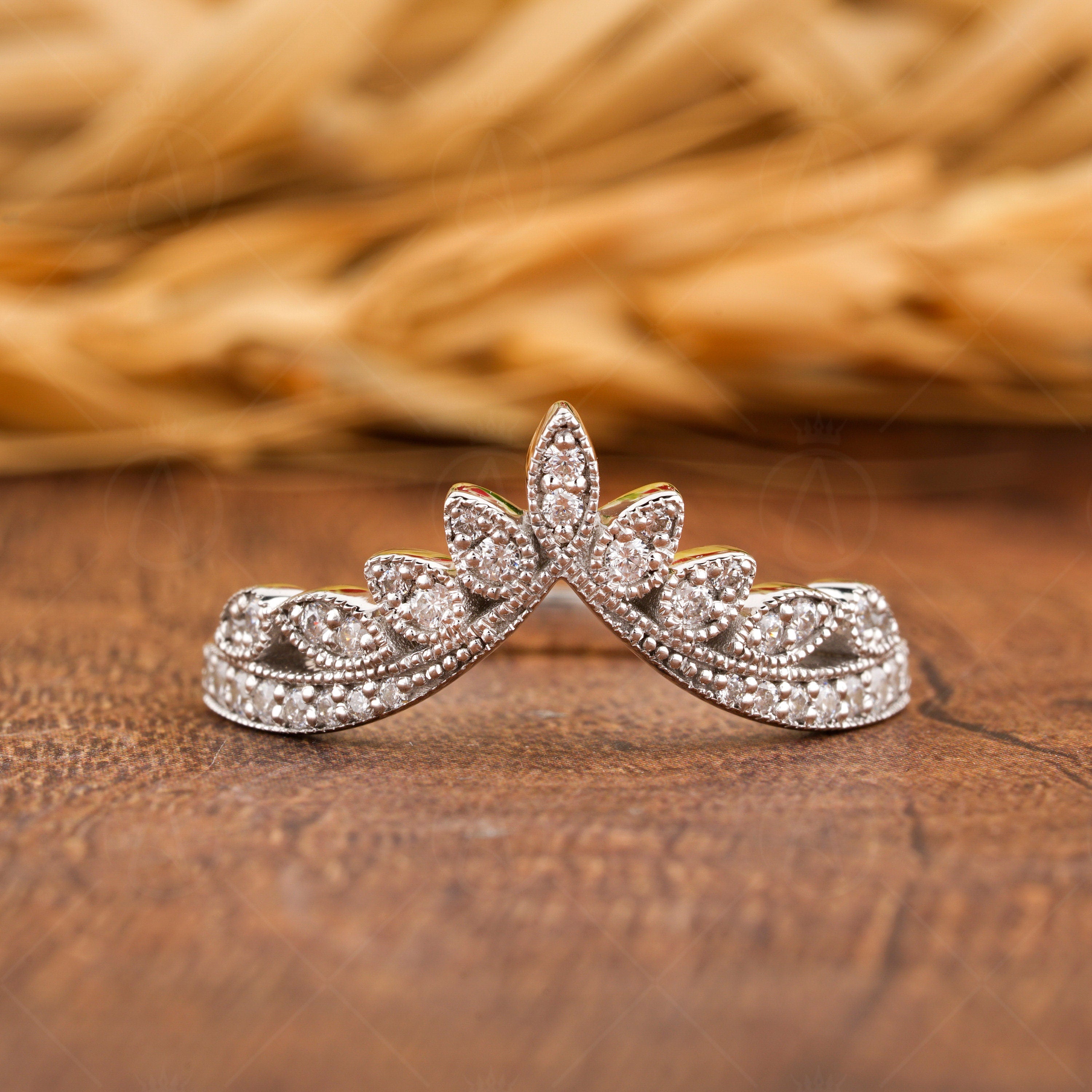 Moissanite Vintage Milgrain Band, V Shaped Wedding Band Women, Curved leaf Style Nature Inspired Band, Solid Gold Chevron Matching Band