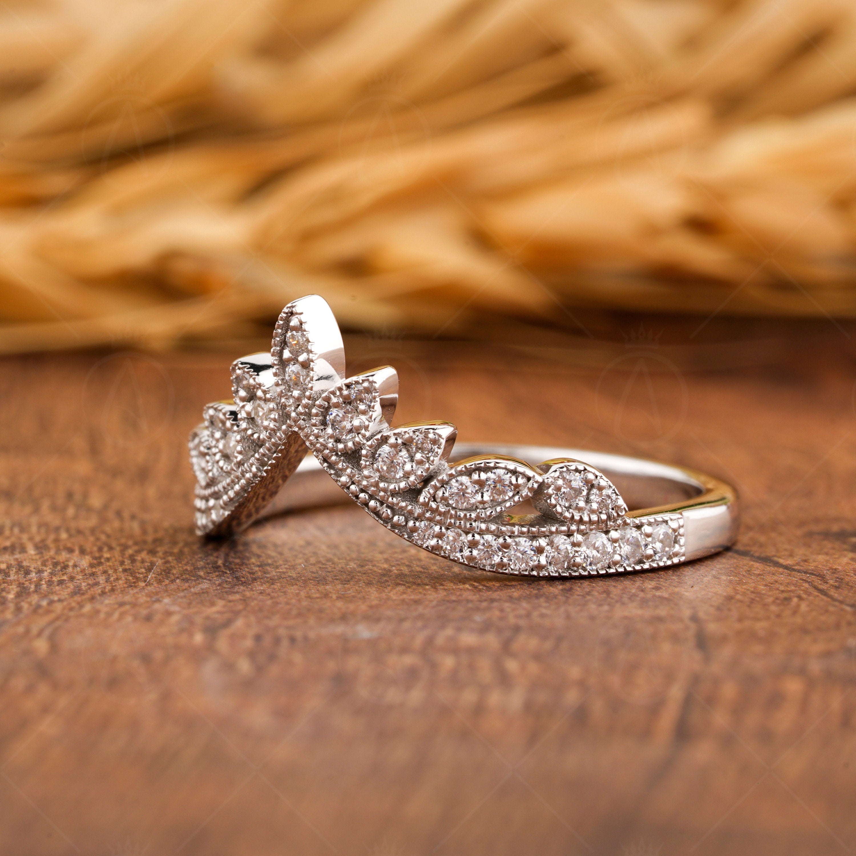 Moissanite Vintage Milgrain Band, V Shaped Wedding Band Women, Curved leaf Style Nature Inspired Band, Solid Gold Chevron Matching Band