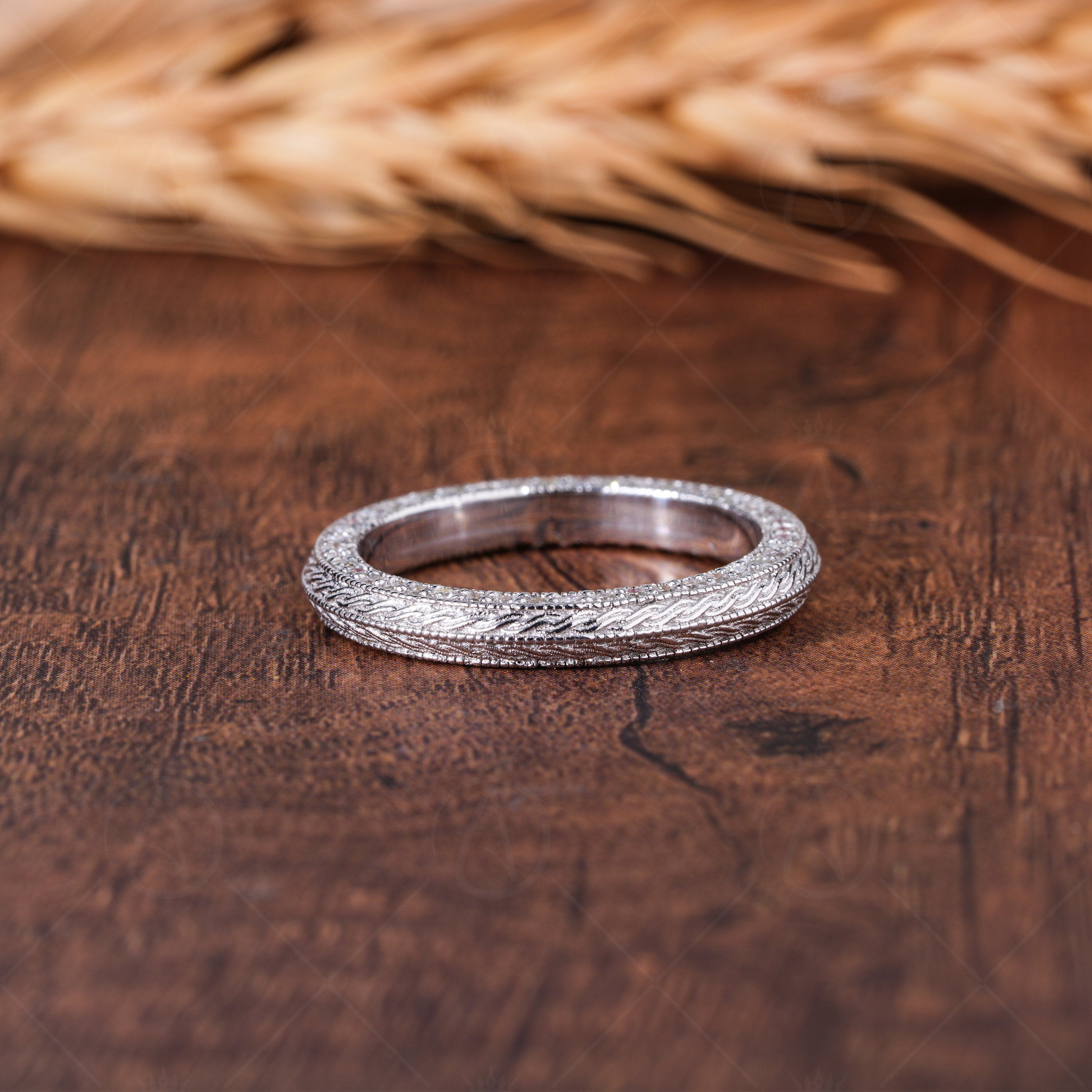 Knife Edge Filigree Womens Wedding Band Antique Vintage Carved Stackable Ring Milgrain Engraved Band Two Sided Pave Moissanite Band