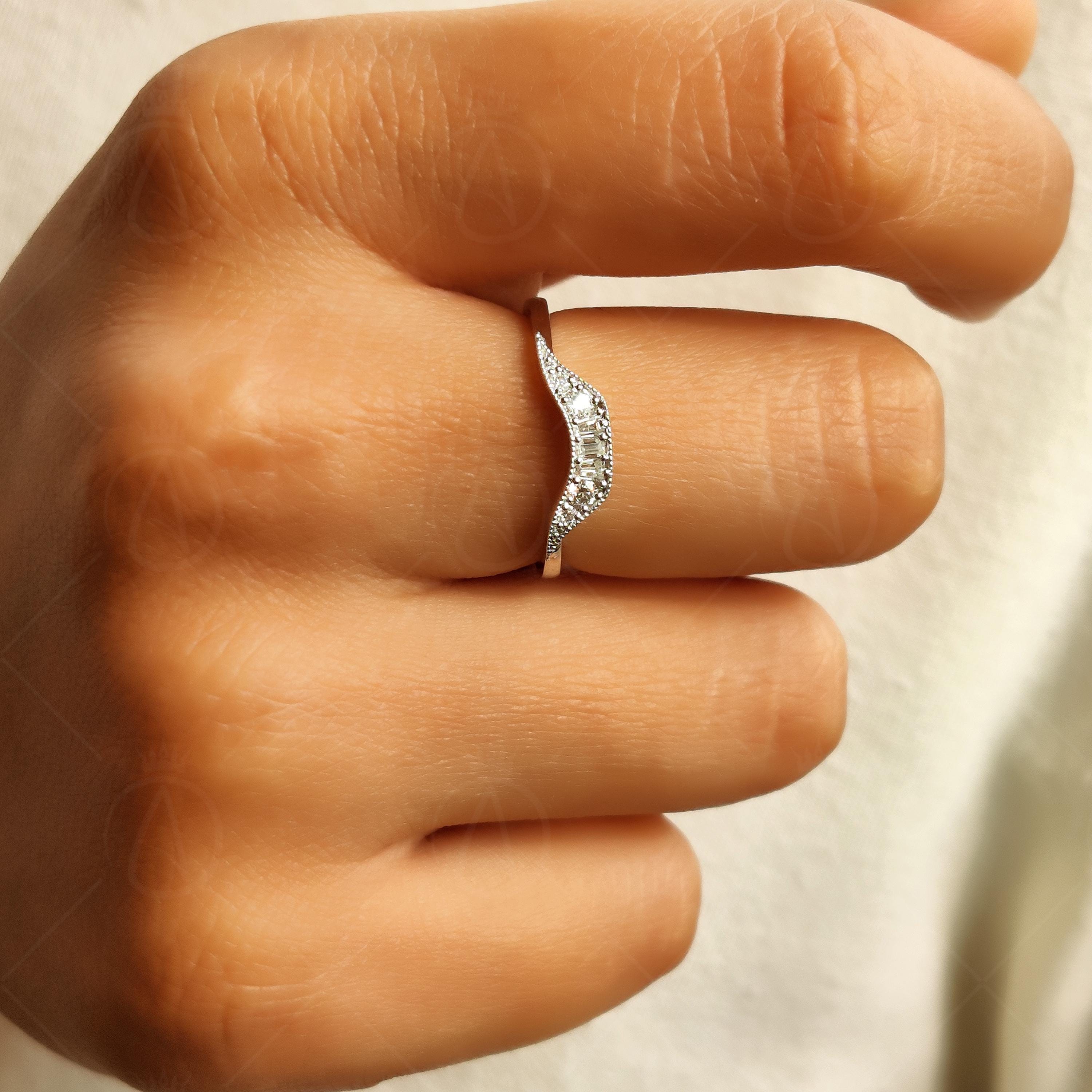 Moissanite Curved Wedding Band, Vintage Round Baguette Ring