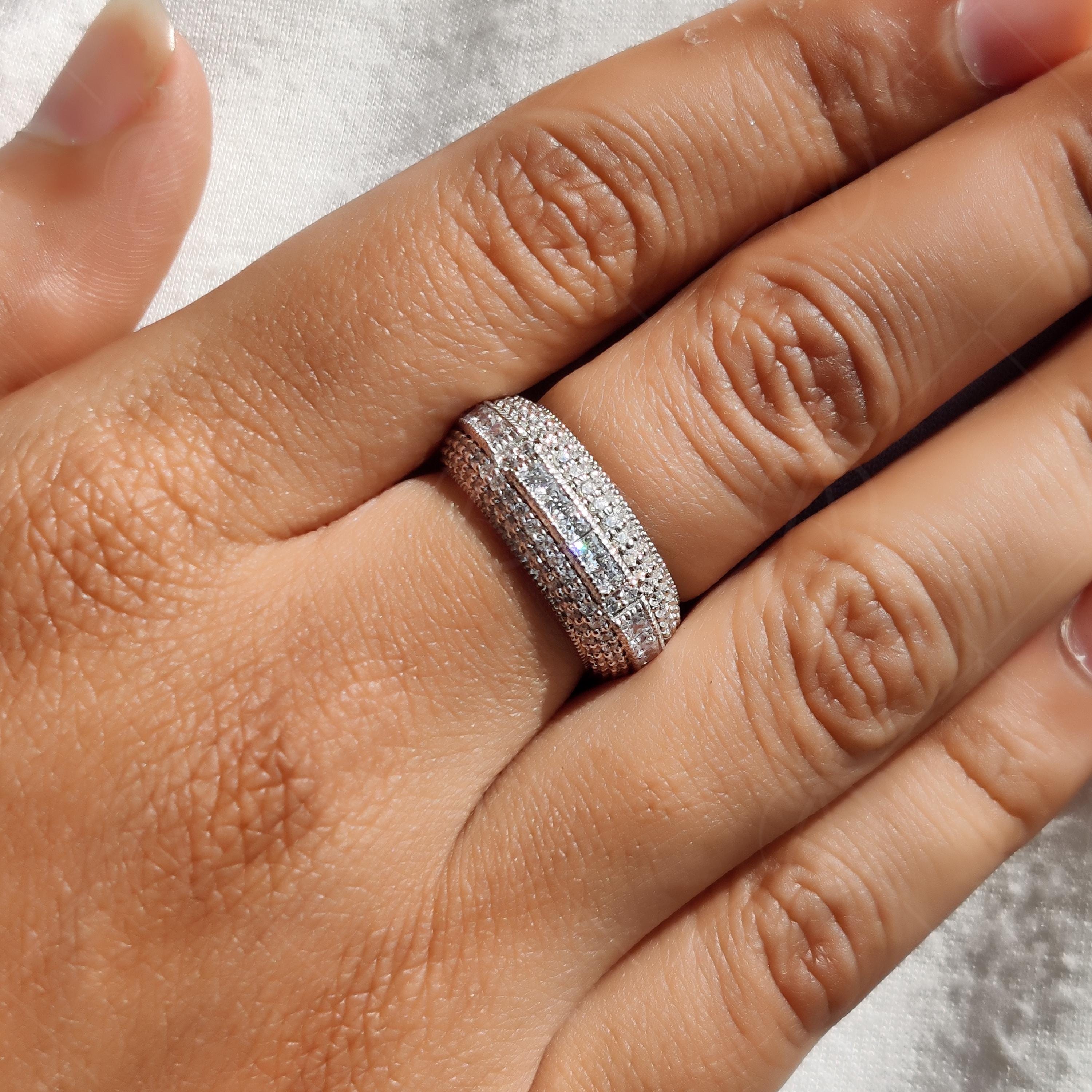 8mm Wide Vintage Wedding Band For Women