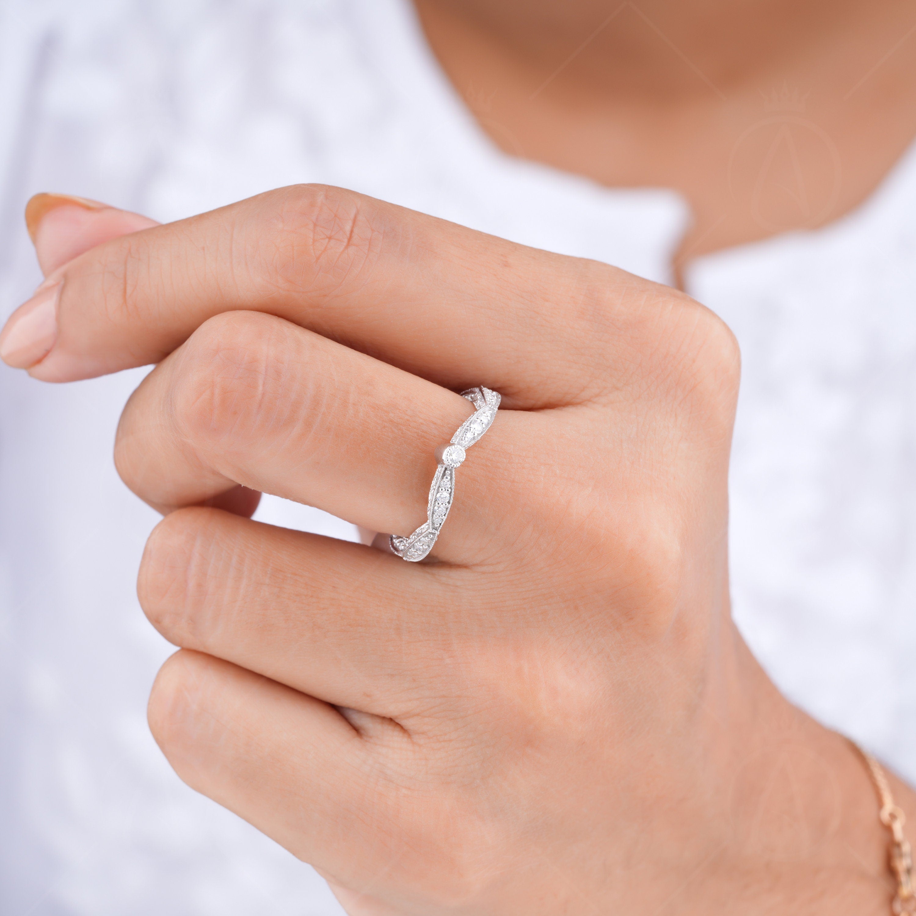 Vintage V Shaped Wedding Band, Chevron Moissanite Ring, Contour Stackable Matching Band For Ring, Art Deco Engagement Ring Jacket, V Shape Band For Ring