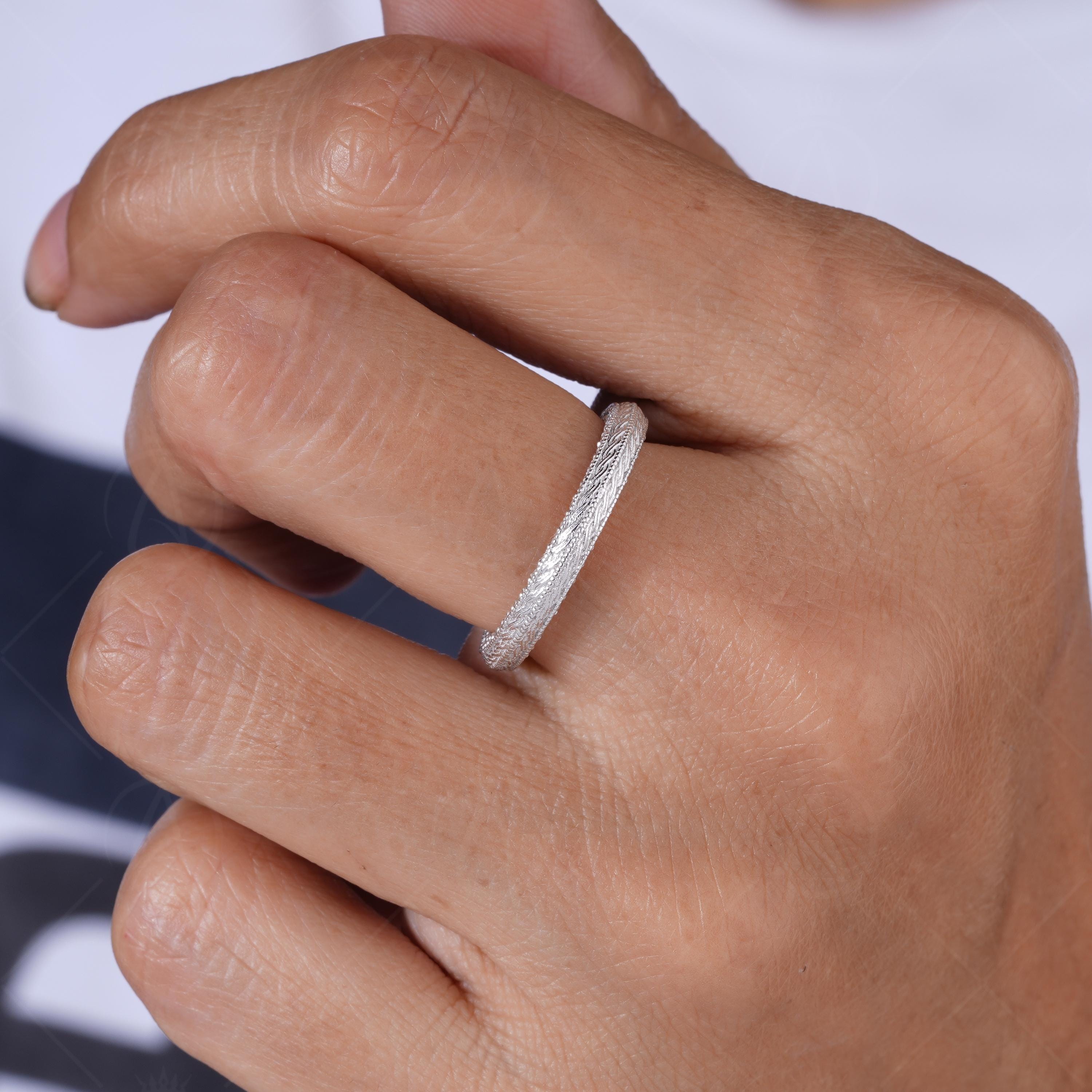 Knife Edge Filigree Womens Wedding Band Antique Vintage Carved Stackable Ring Milgrain Engraved Band Two Sided Pave Moissanite Band