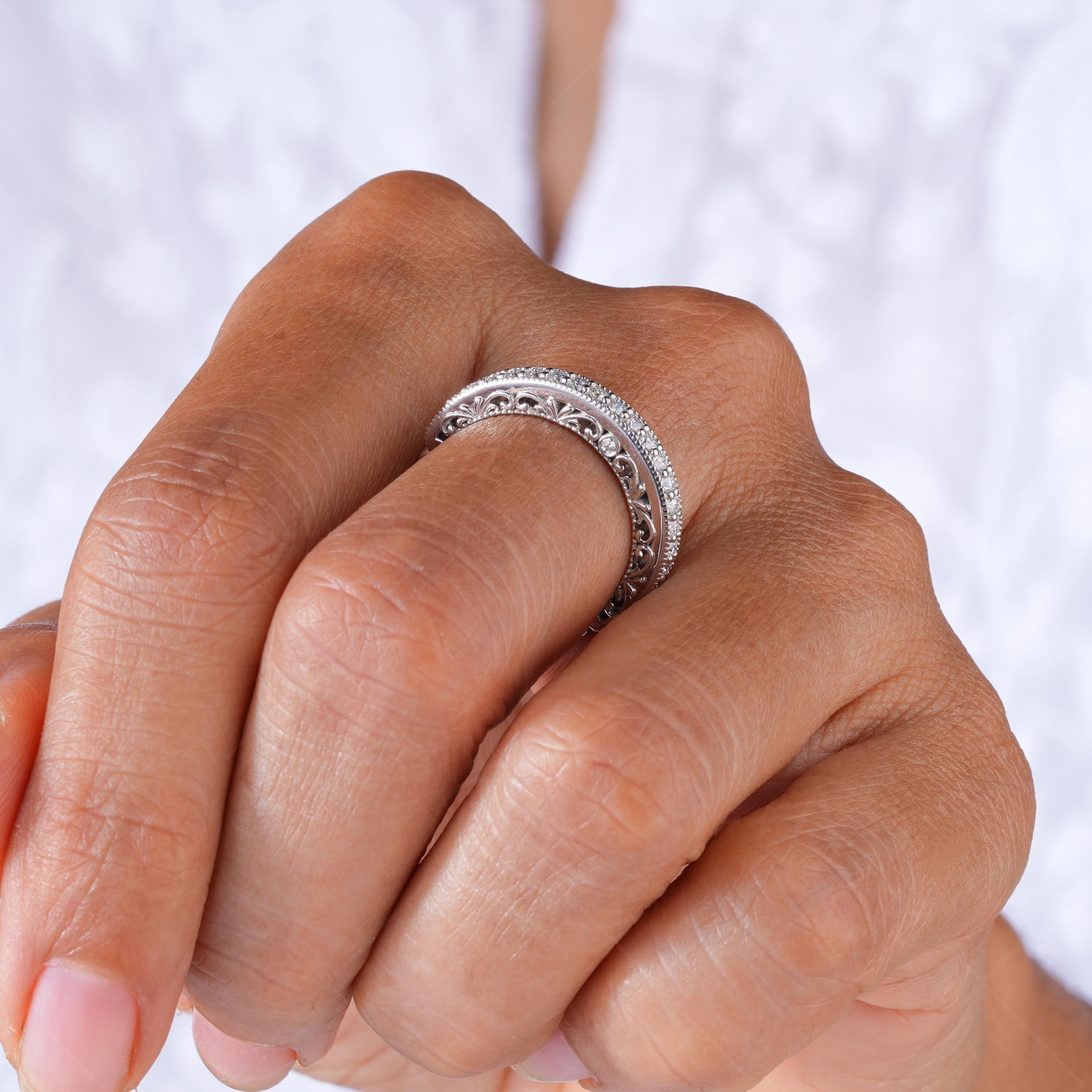 Peekaboo Setting Vintage Filigree Wedding Band Secret Design Stackable Rings For Women Anniversary Band