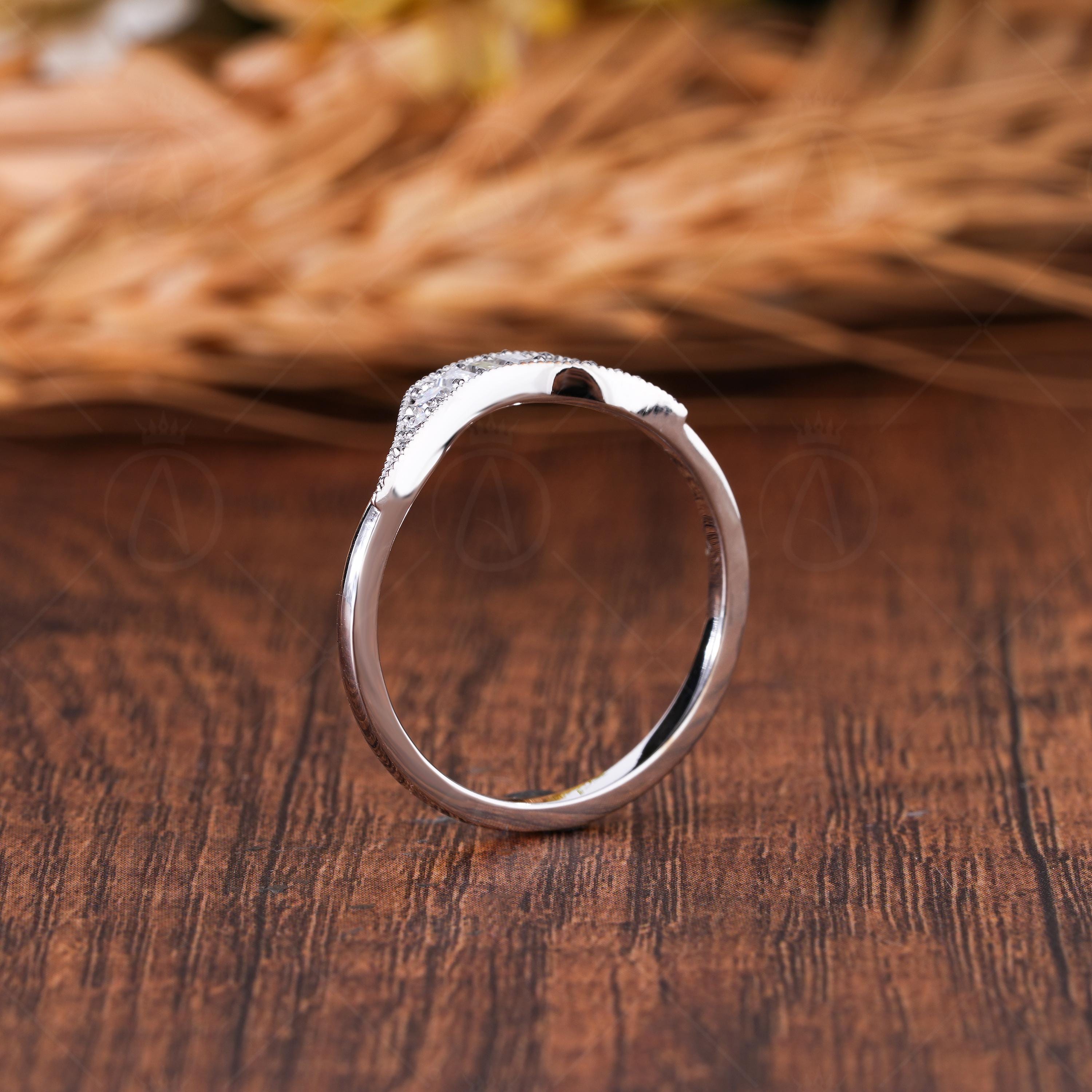 Moissanite Curved Wedding Band, Vintage Round Baguette Ring
