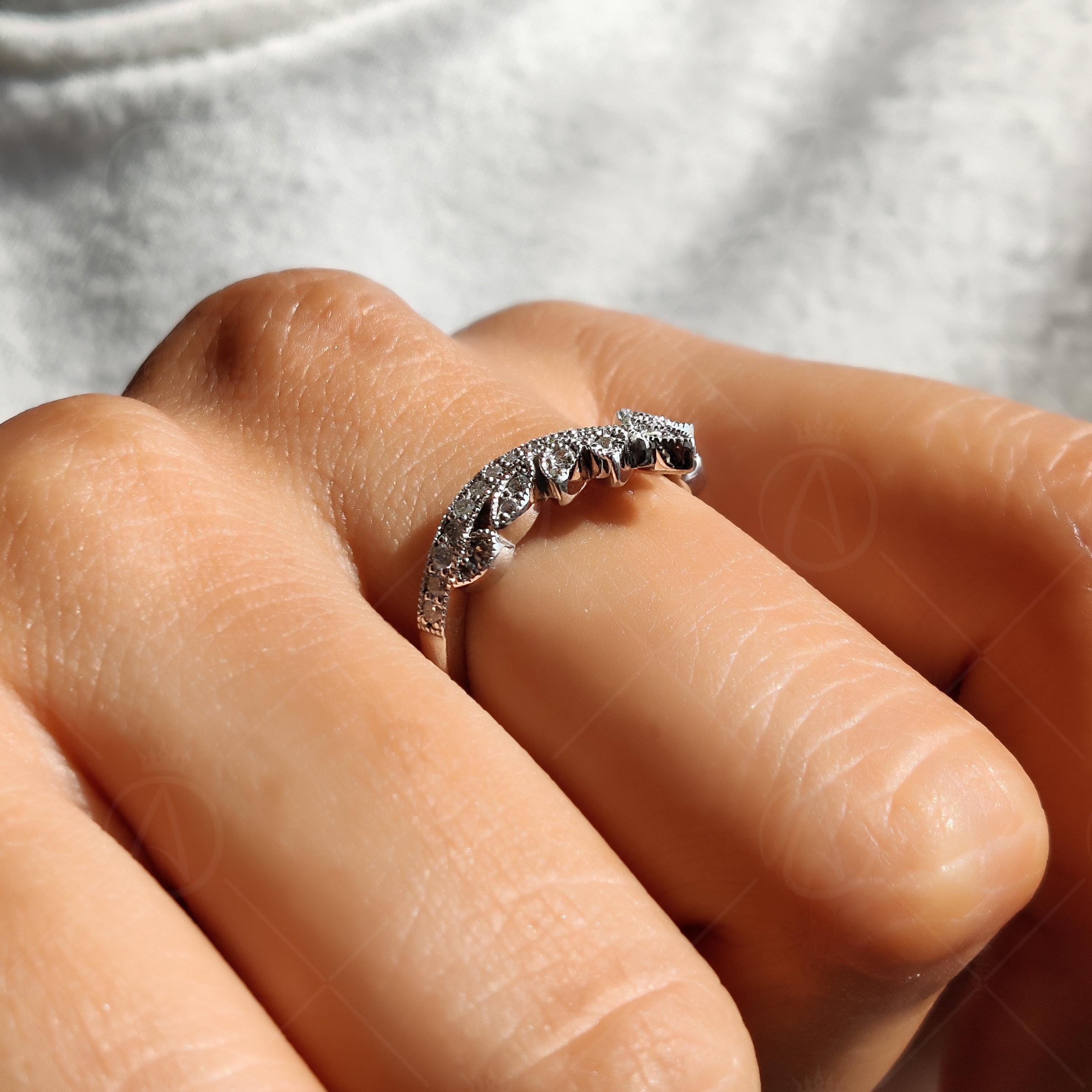 Leaf Style Nature Inspired Chevron Wedding Band