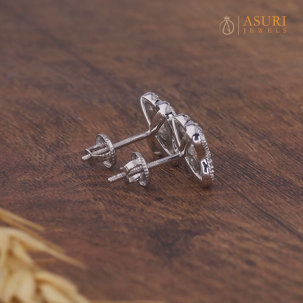 flower-shaped moissanite stud earrings video